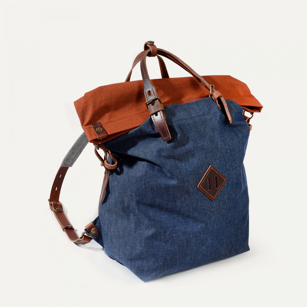 30L Woody backpack - Denim/Terra cotta (image n°1)