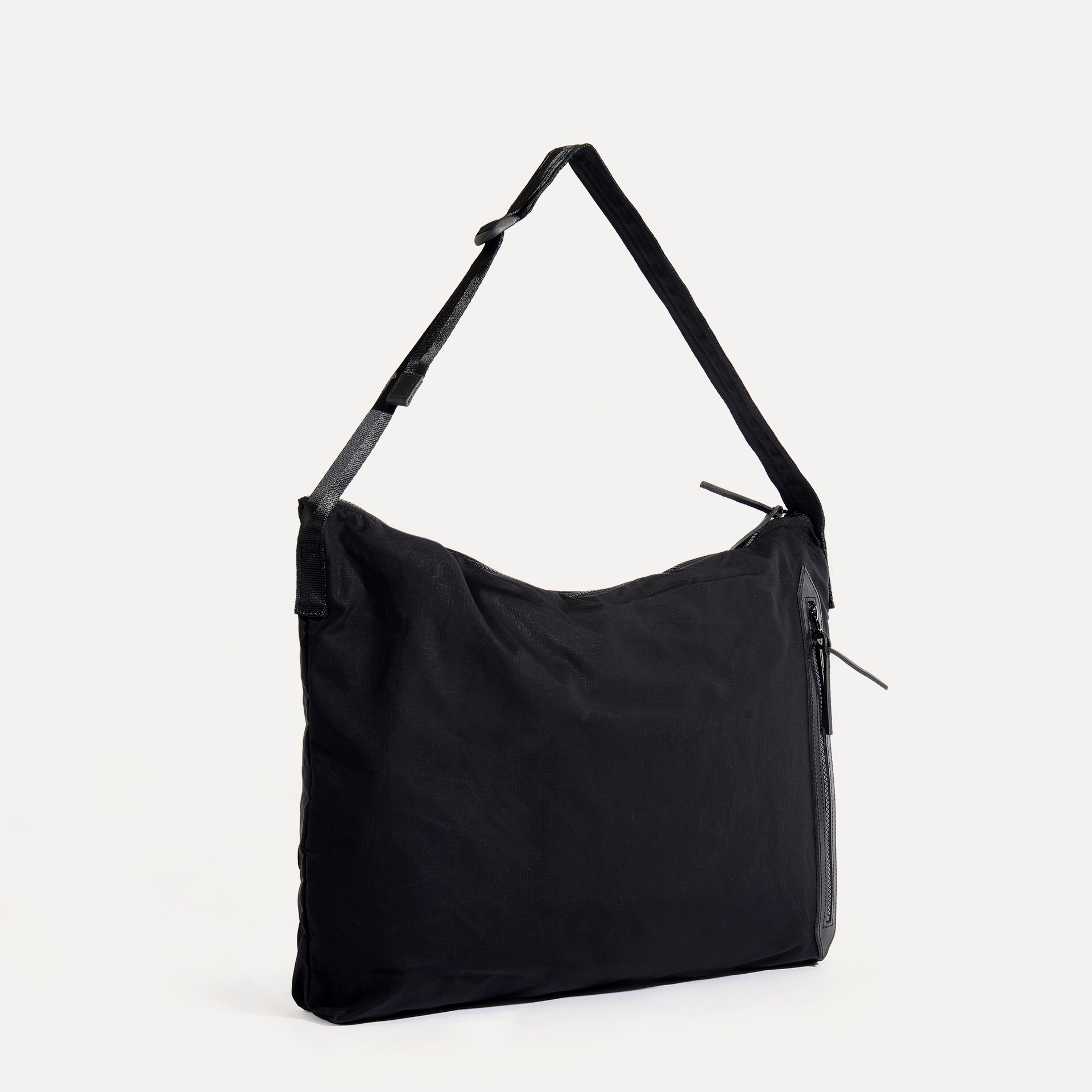 Baston Messenger Bag - Black (image n°2)