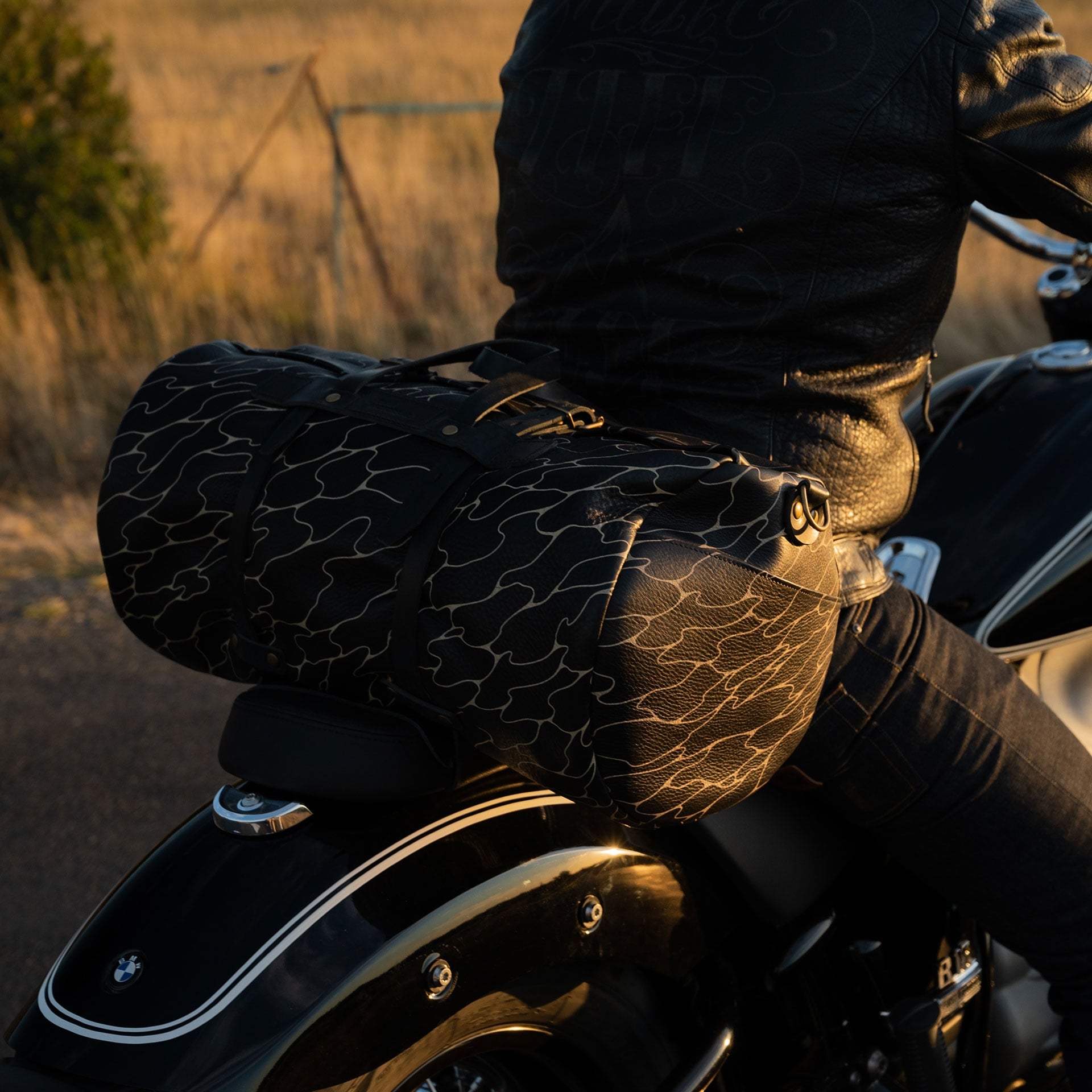 Leather ‘Bivouac’ bag – ''SupaKitch' / BMW Motorrad  (image n°6)