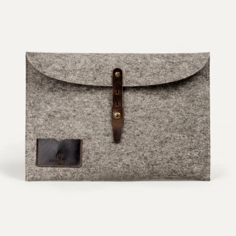 Misha 15” Laptop sleeve - Natural felt