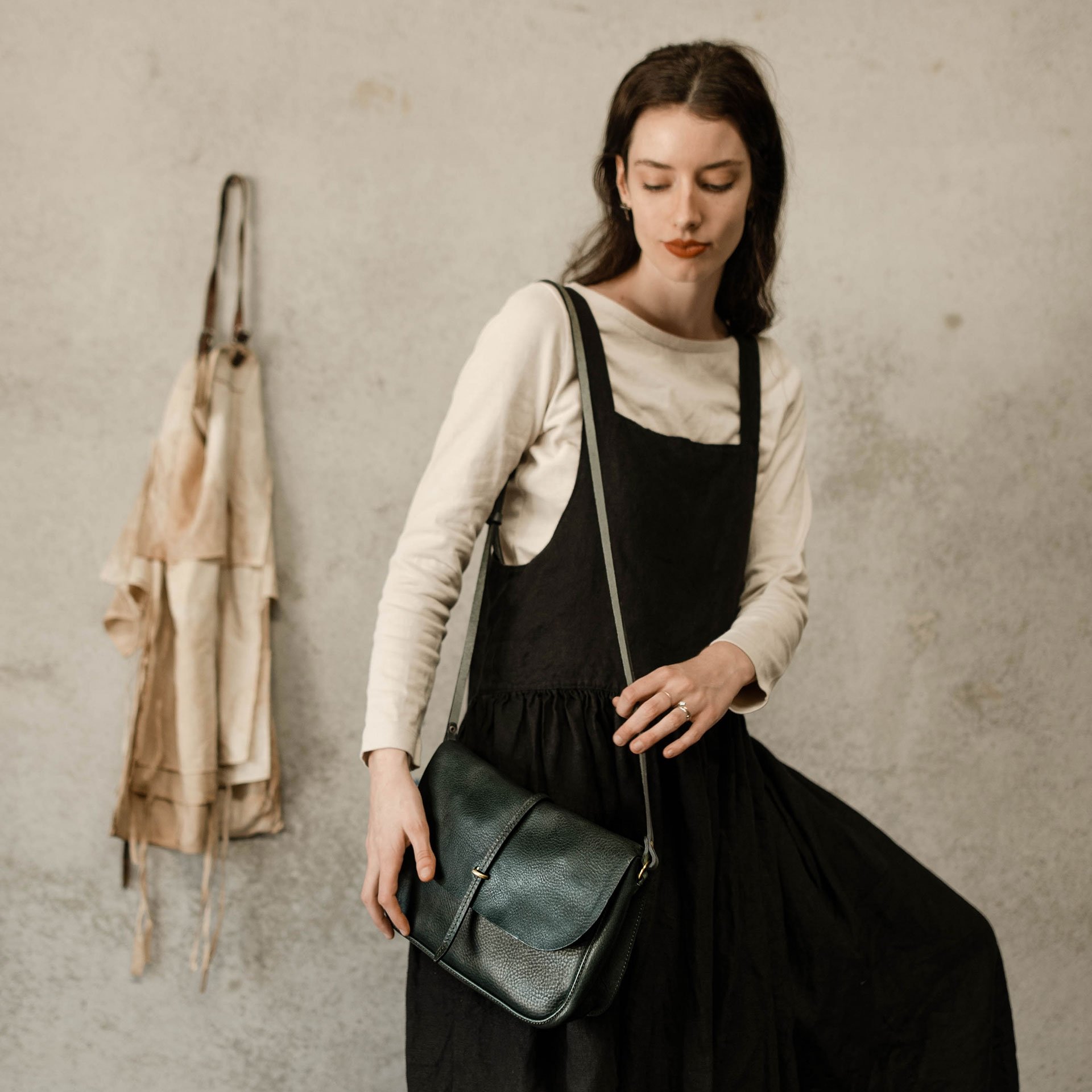 Sac postier Patou - Havane (image n°6)