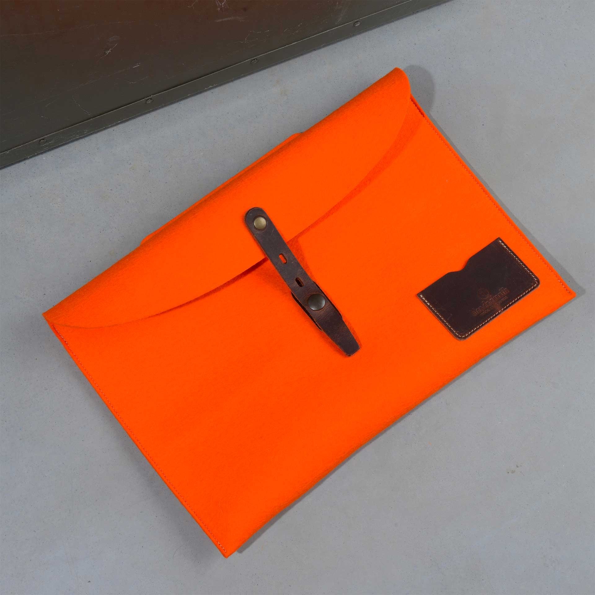 Misha 13” Laptop sleeve - Orange felt (image n°2)