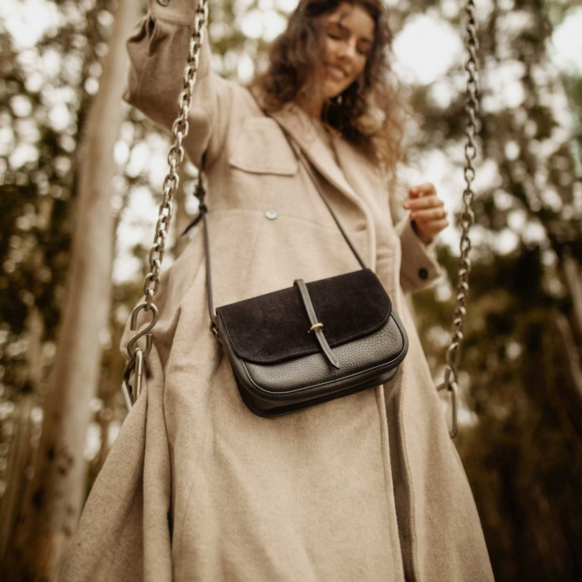 sorbonne flap bag in suede and vintage leather