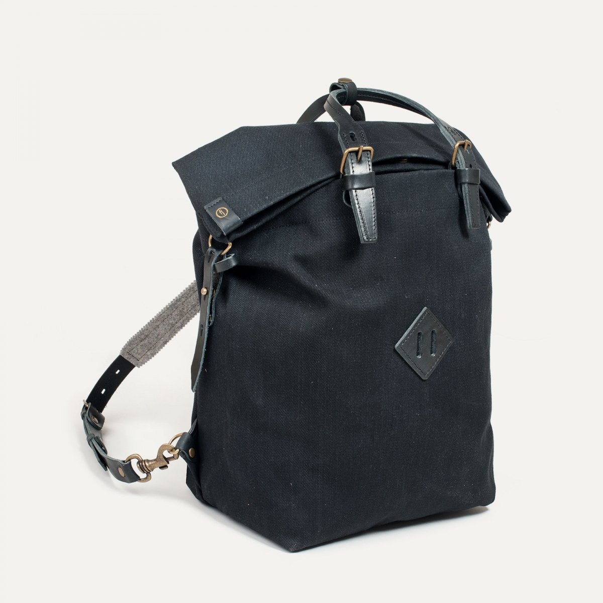 30L Woody backpack - Black / Black (image n°2)