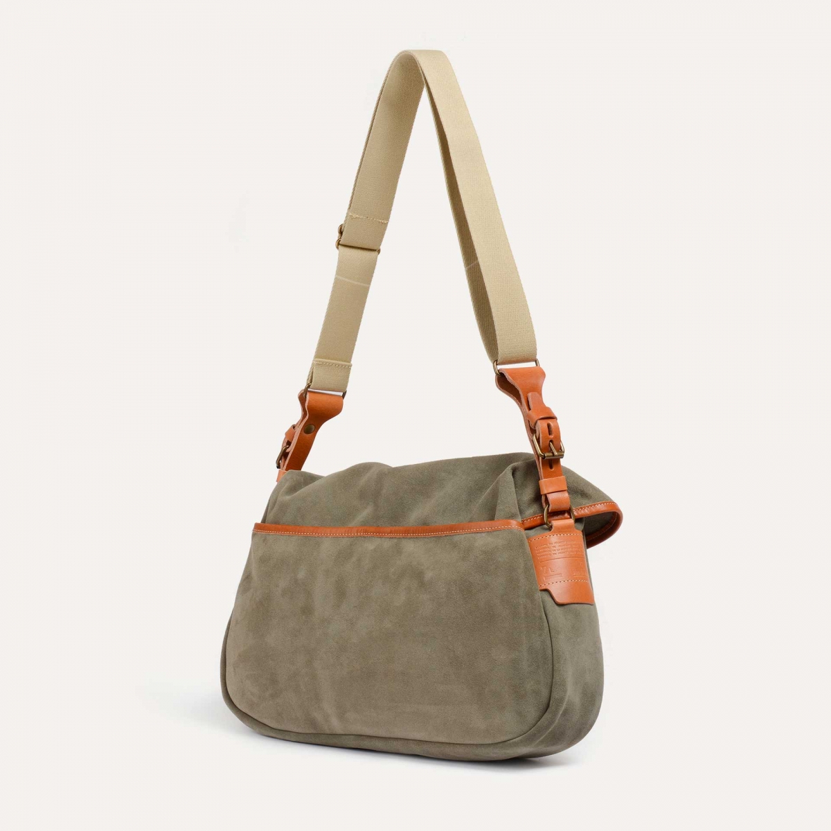 Fisherman's Musette M / Suede - Sage green (image n°3)