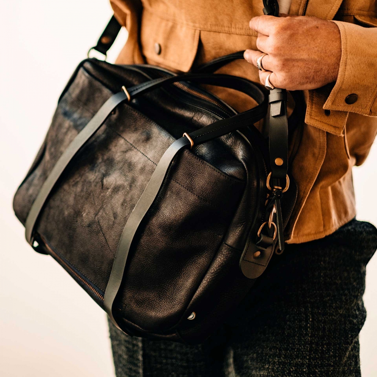 Report Business bag - Charcoal black / Waxed Leather (image n°5)