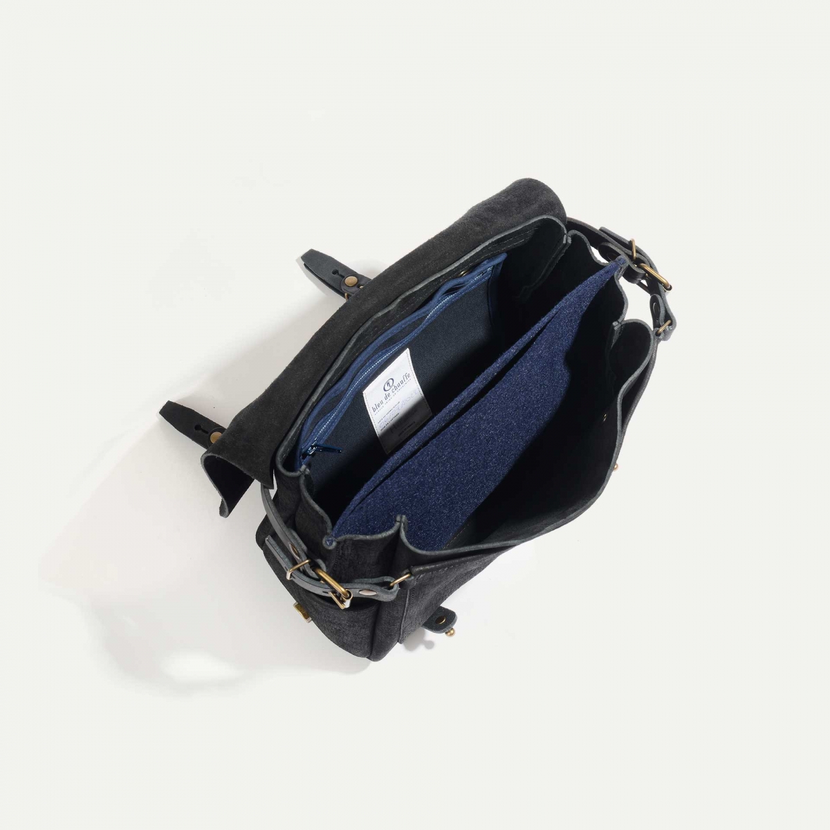 Postman bag Éclair S WAX - Charcoal black / Waxed Leather (image n°4)
