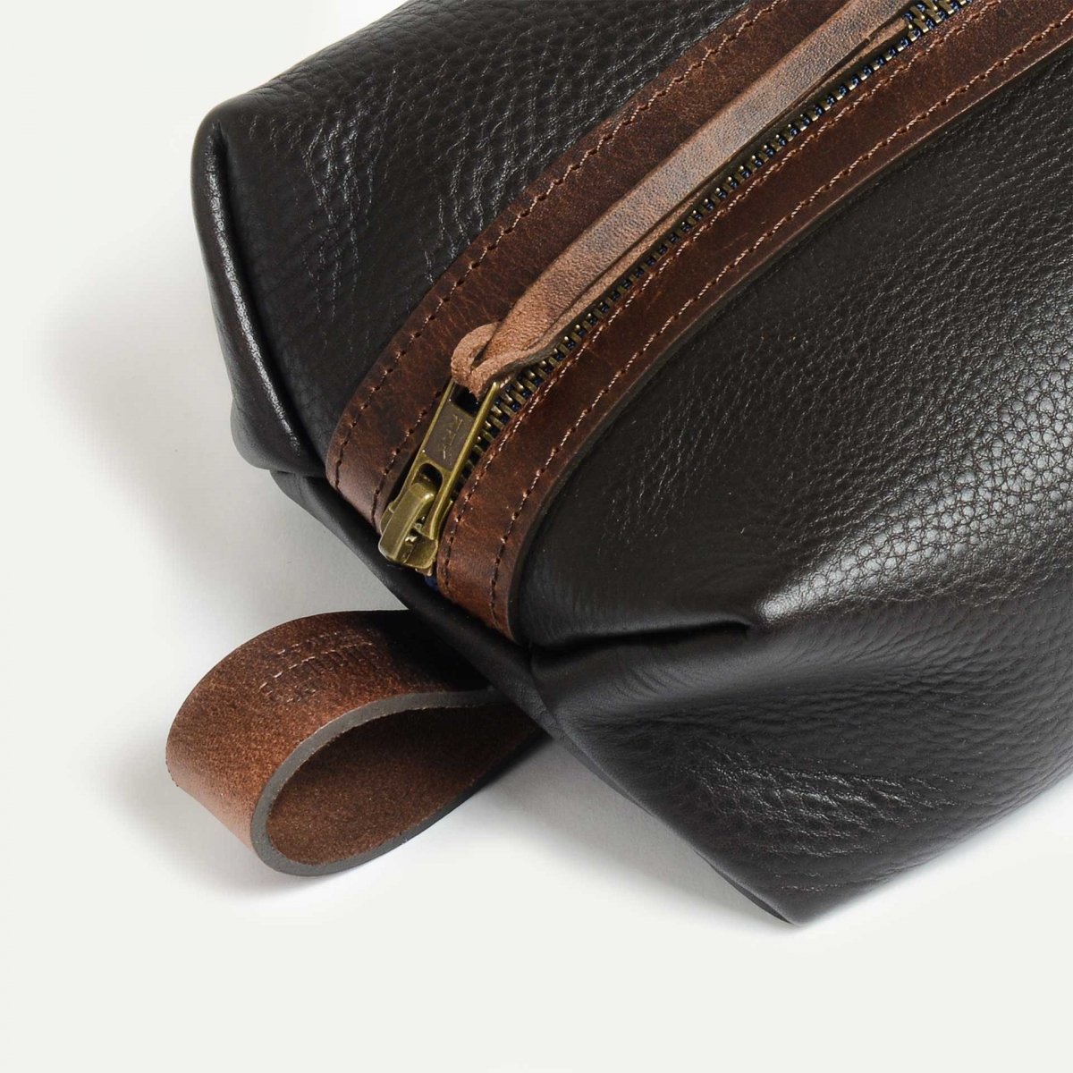 ZAZOU toiletry case - Dark Brown (image n°4)