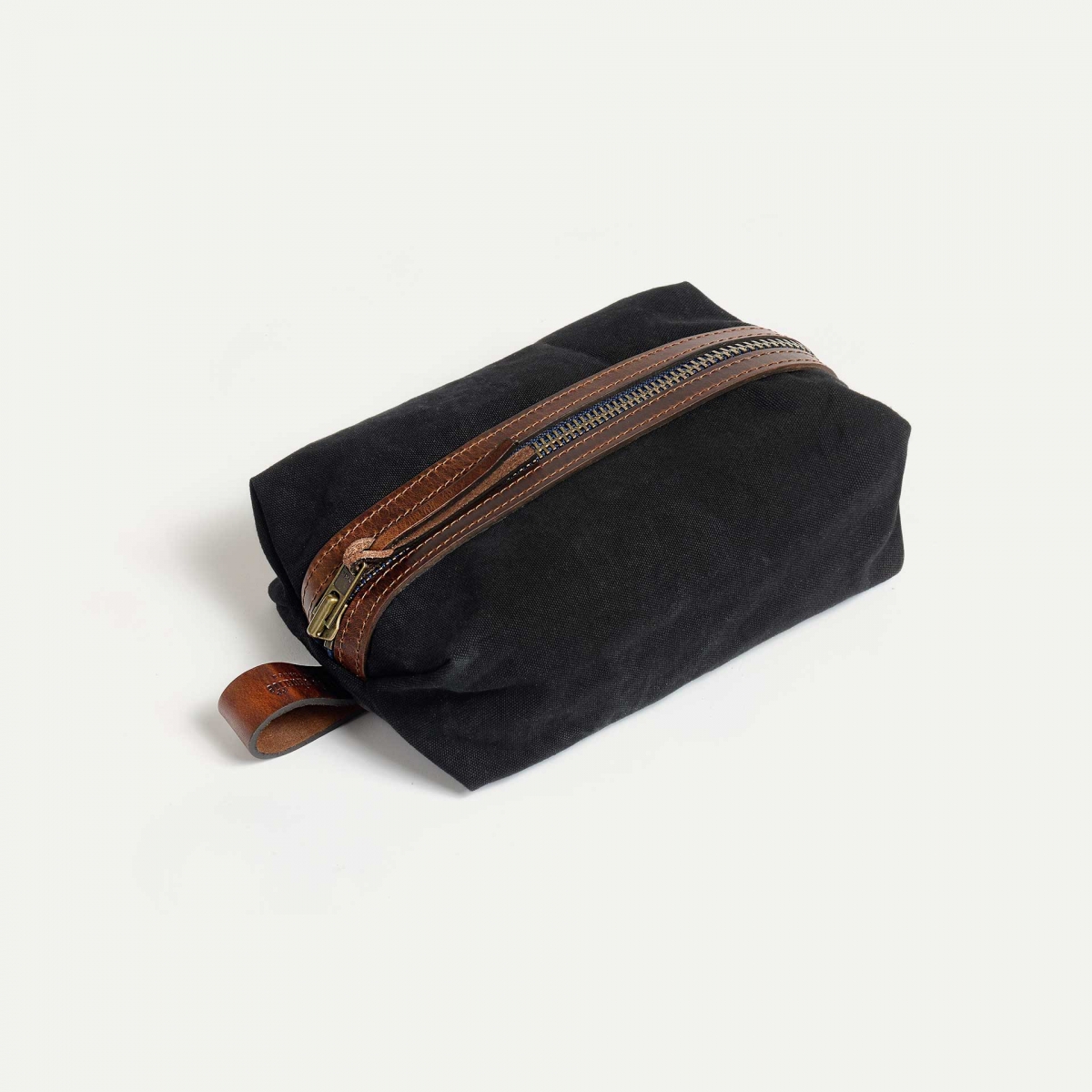 ZAZOU toiletry case - Black / Canvas and Leather (image n°1)