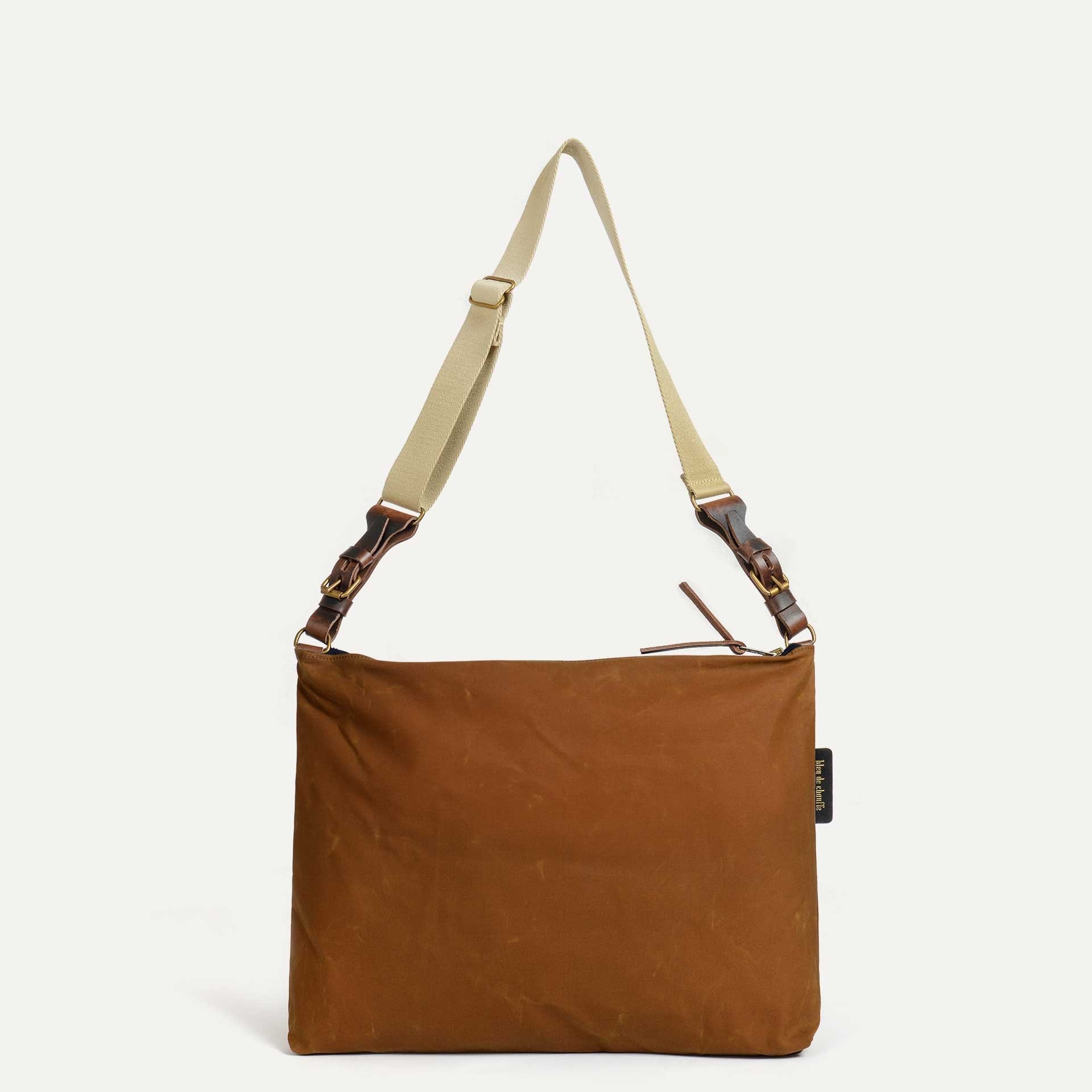 Baskia Messenger Bag - Cumin waxed (image n°3)