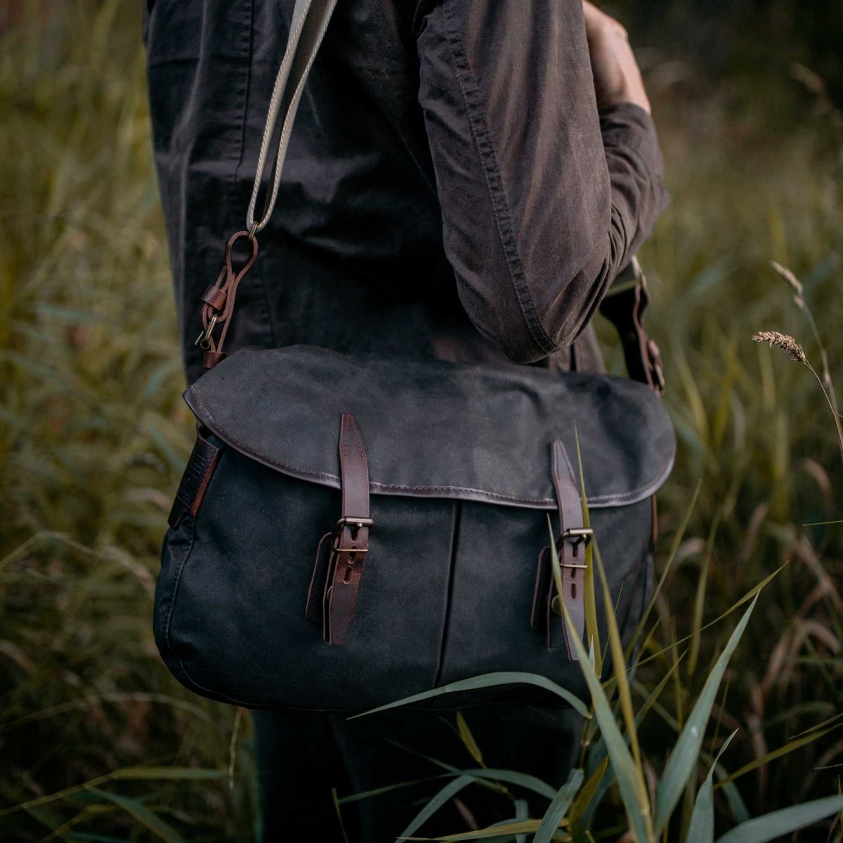 Musette du Pêcheur M - Kaki waxé (image n°7)