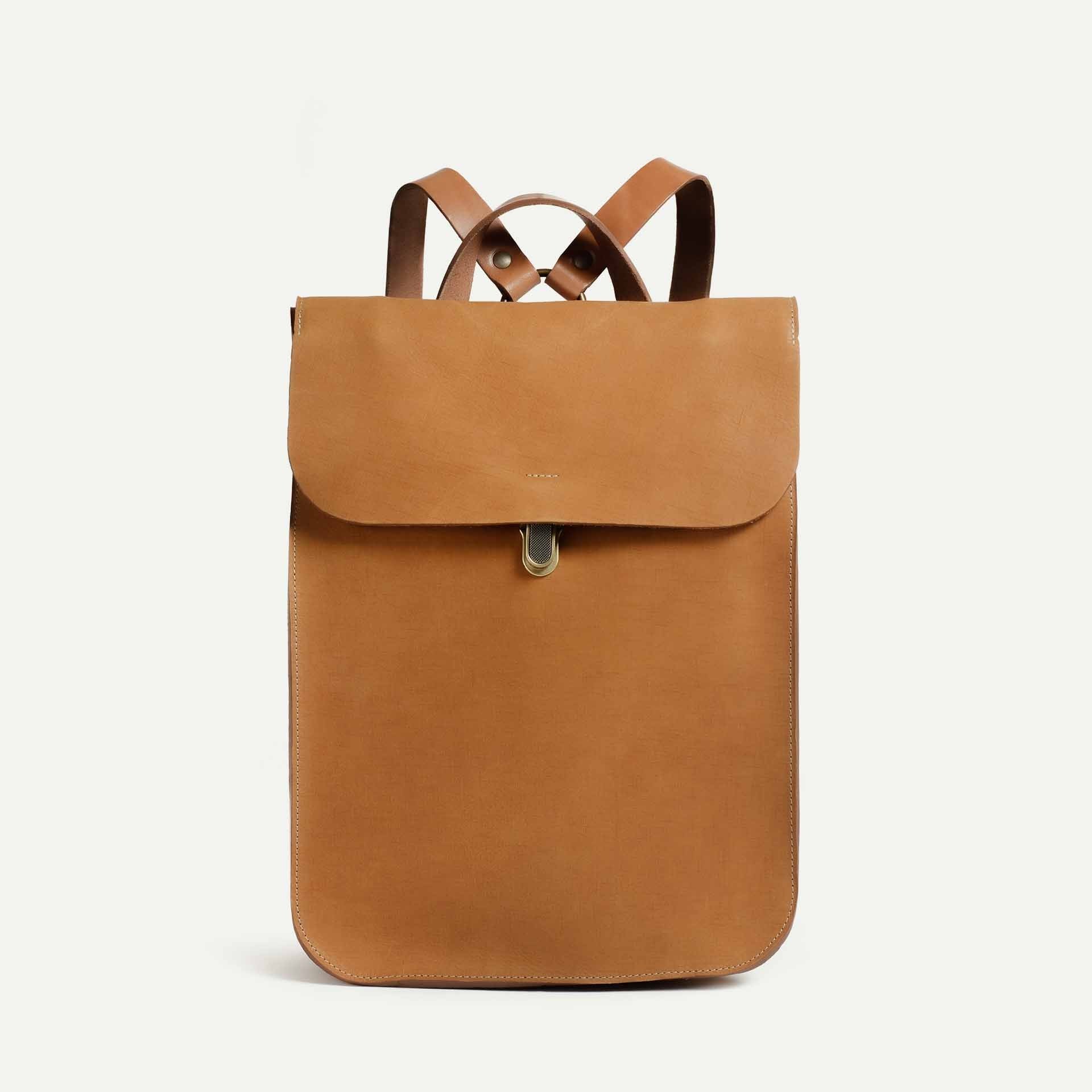 Puncho leather backpack WAX - Honey / Waxed Leather (image n°1)