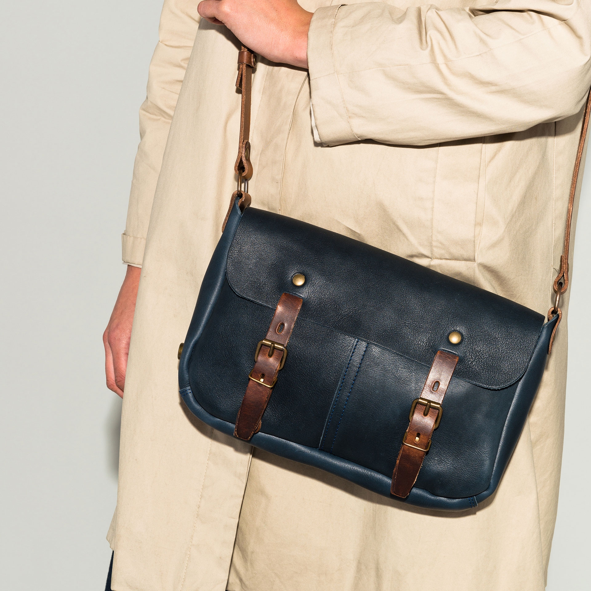 Léo plumber bag - Navy blue/Pain Brûlé (image n°6)