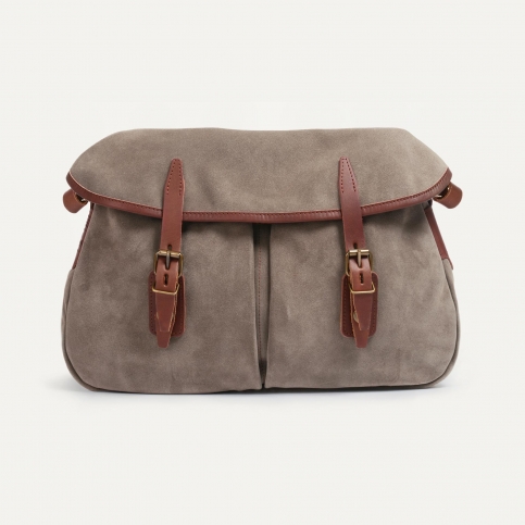 Fisherman's Musette M / Suede - Almond