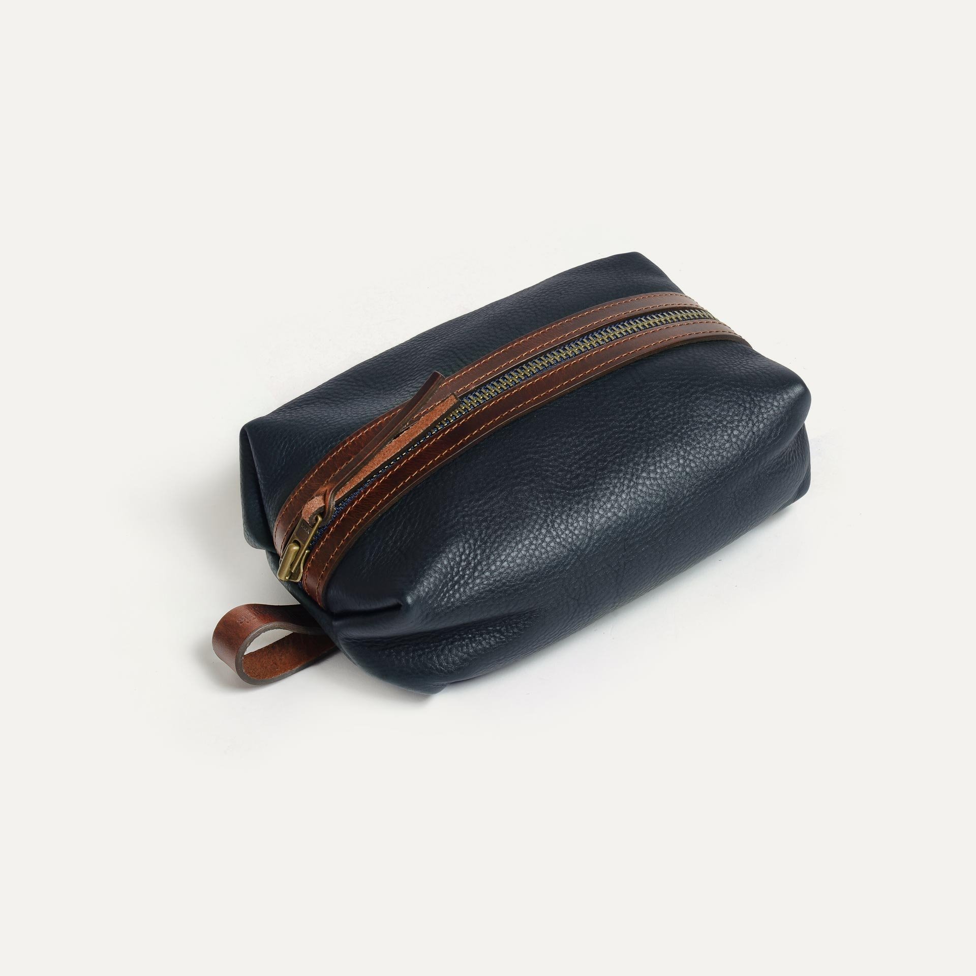 ZAZOU toiletry case - Navy Blue (image n°1)