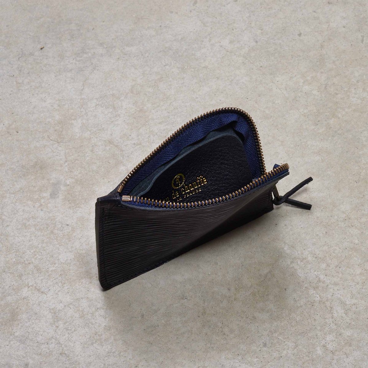 Pognon zippered purse  / L - black épi leather (image n°3)