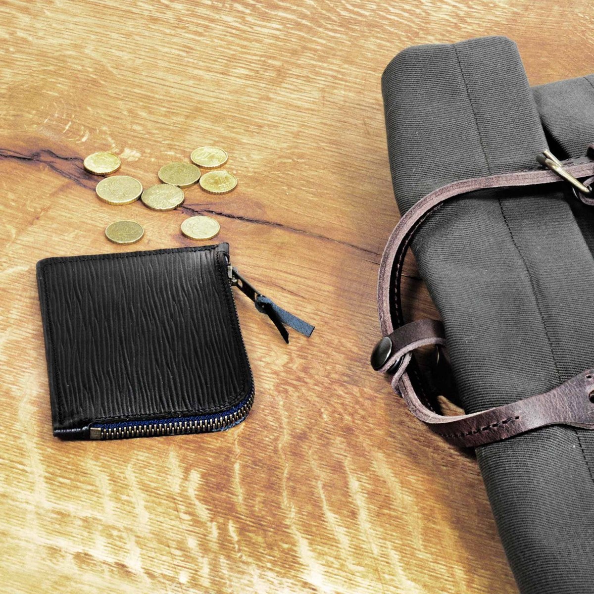 Pognon zippered purse  / L - black épi leather (image n°6)