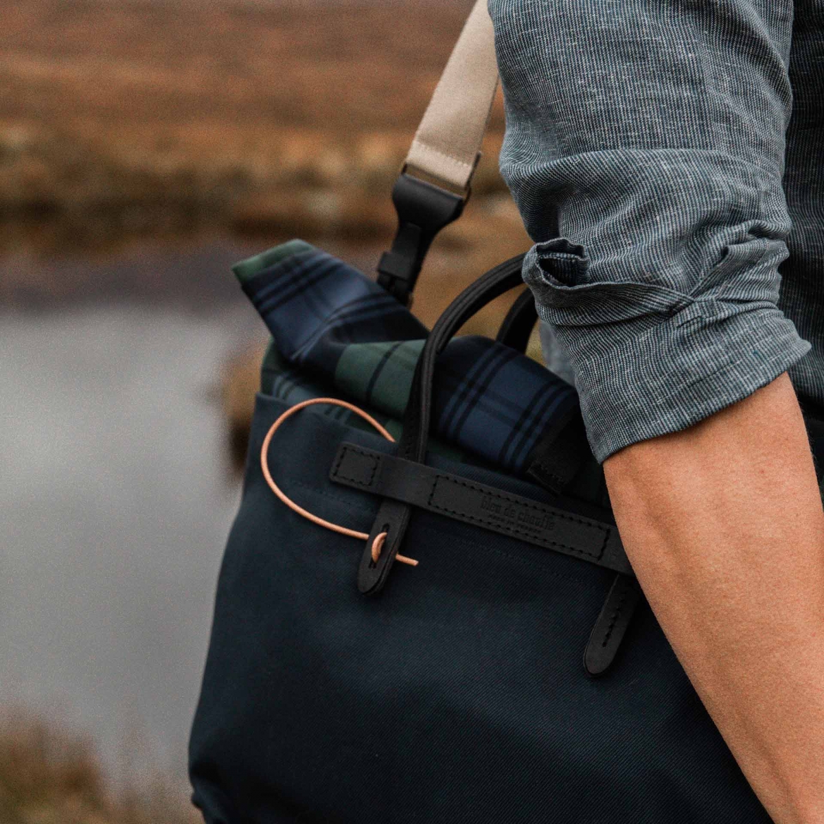 Woody Businesstasche - Tartan Marineblau (image n°8)