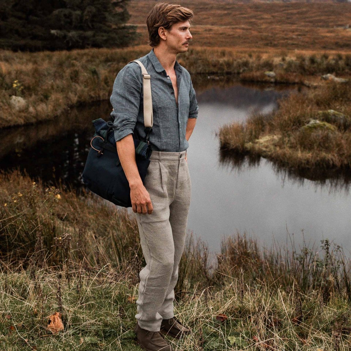 Woody Businesstasche - Tartan Marineblau (image n°9)