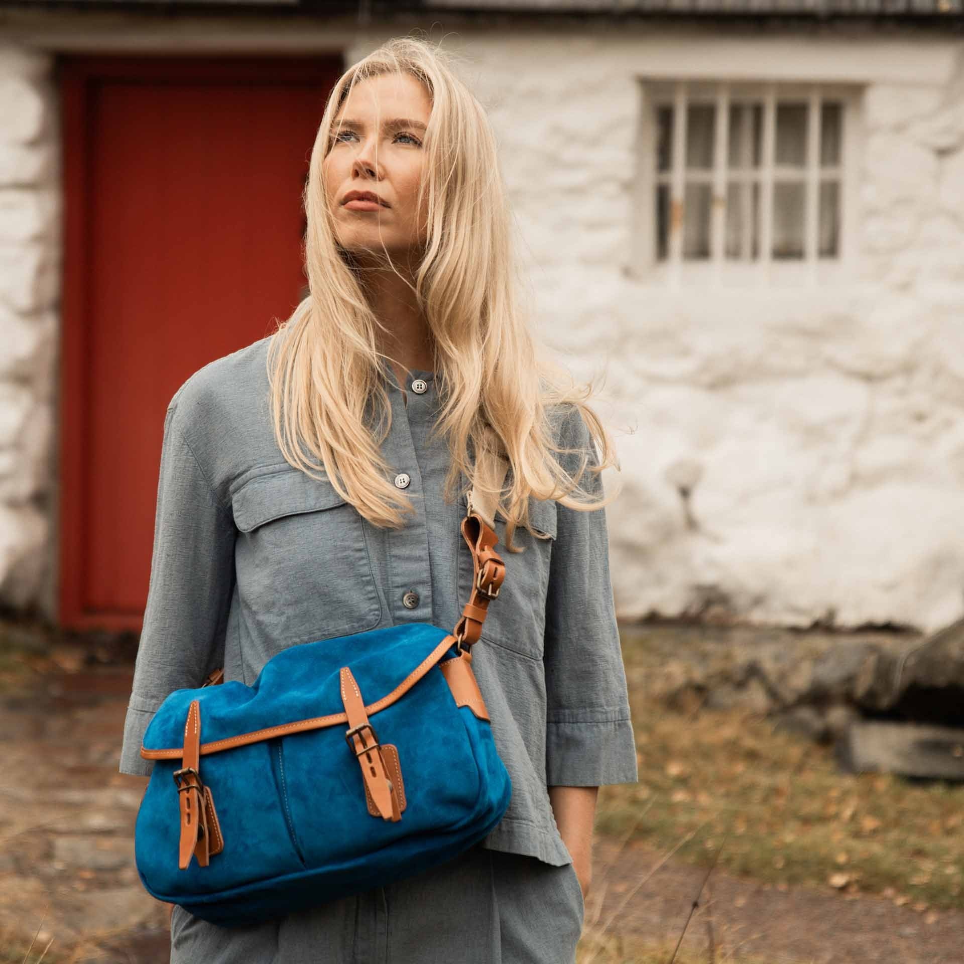 Musette du Pêcheur S / Cuir Velours - Bleu Absolut (image n°6)
