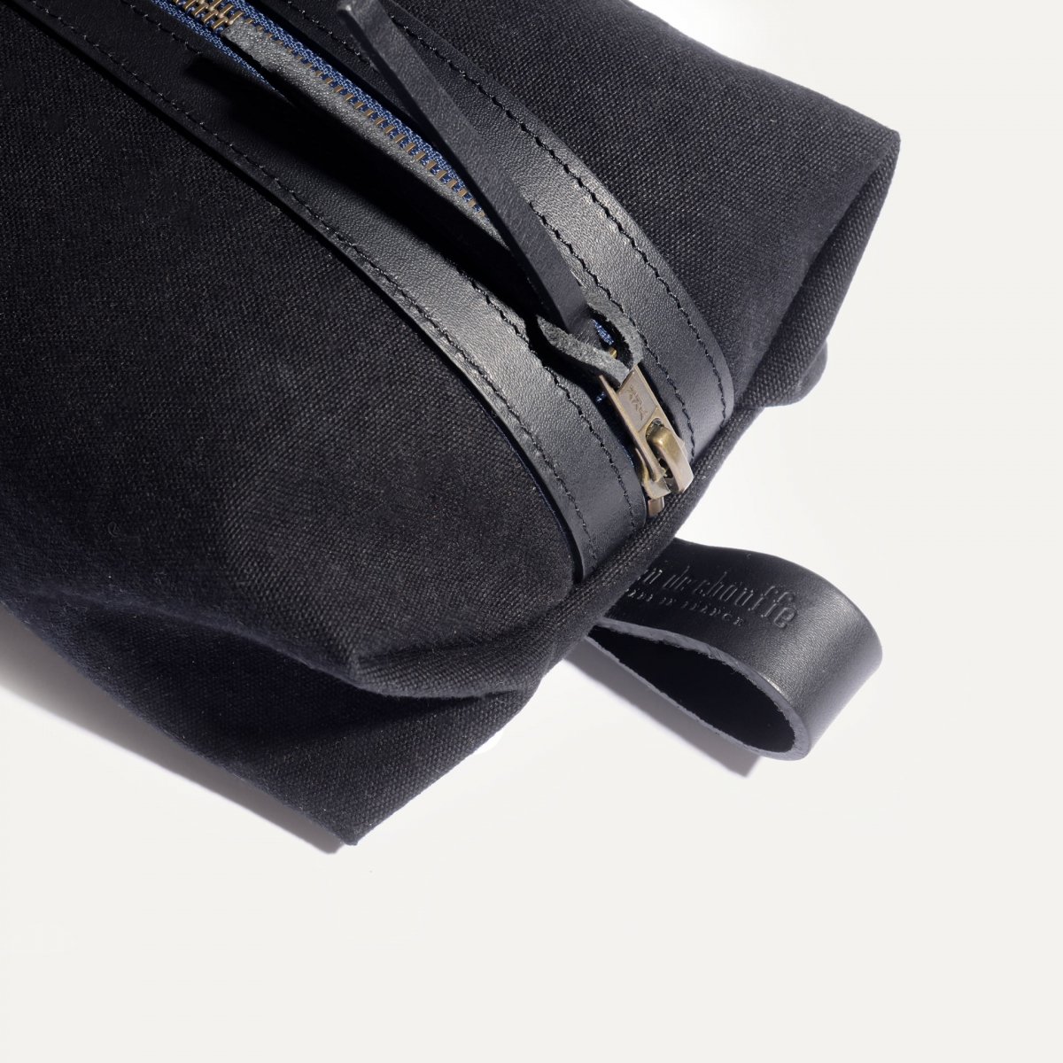 ZAZOU toiletry case - Black Stonewashed (image n°4)