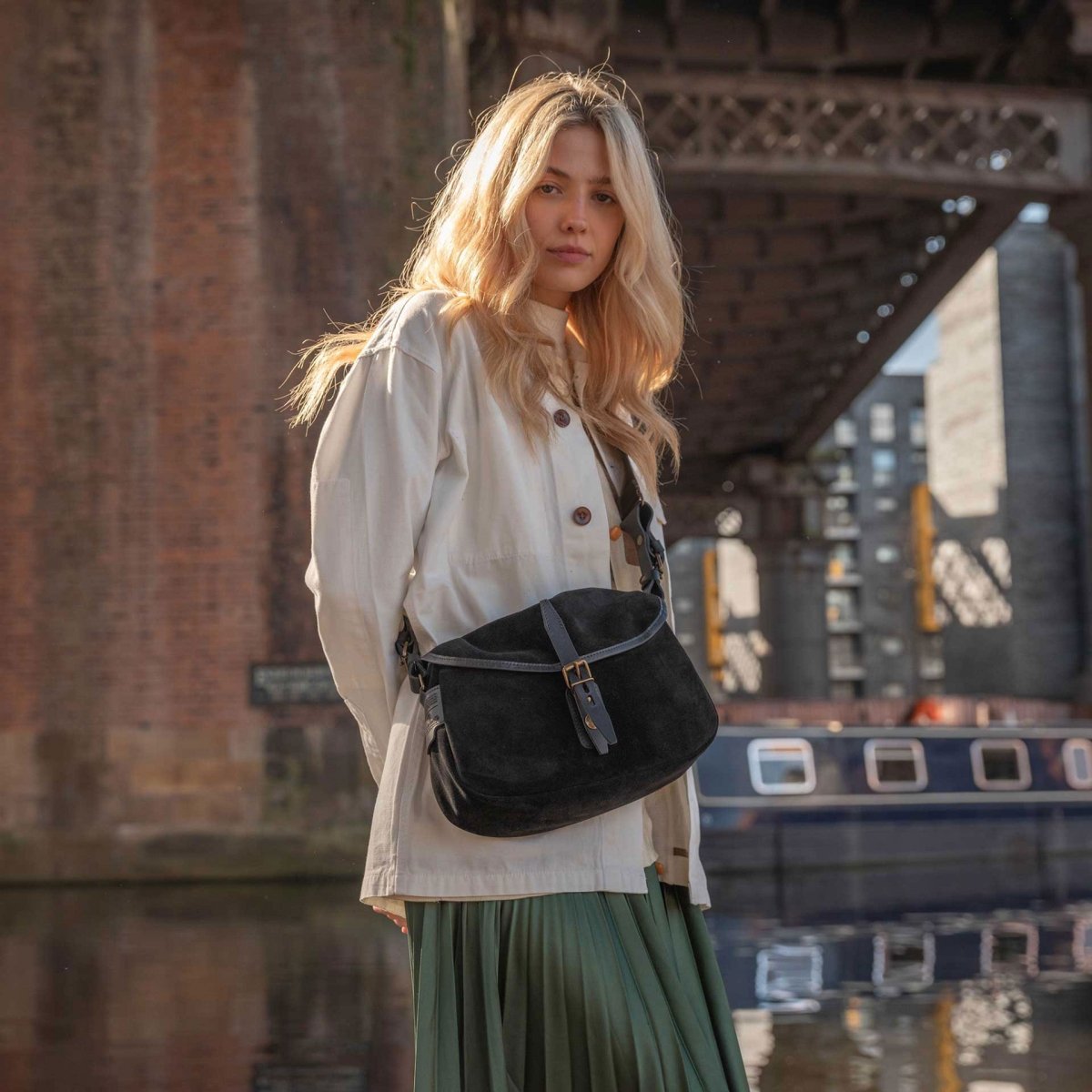 Musette XS Fisherman's bag / Suede - Dark green (image n°6)