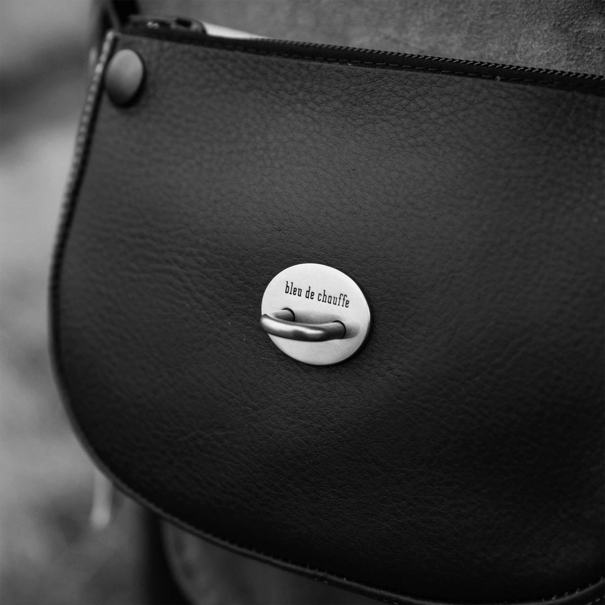 Mini sac postier Java - Brun ambré (image n°6)