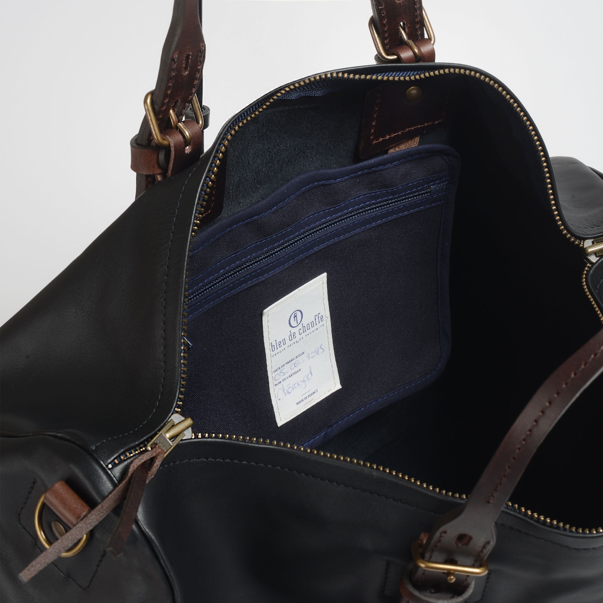 Hobo Liscio Travel Bag - Black (image n°6)
