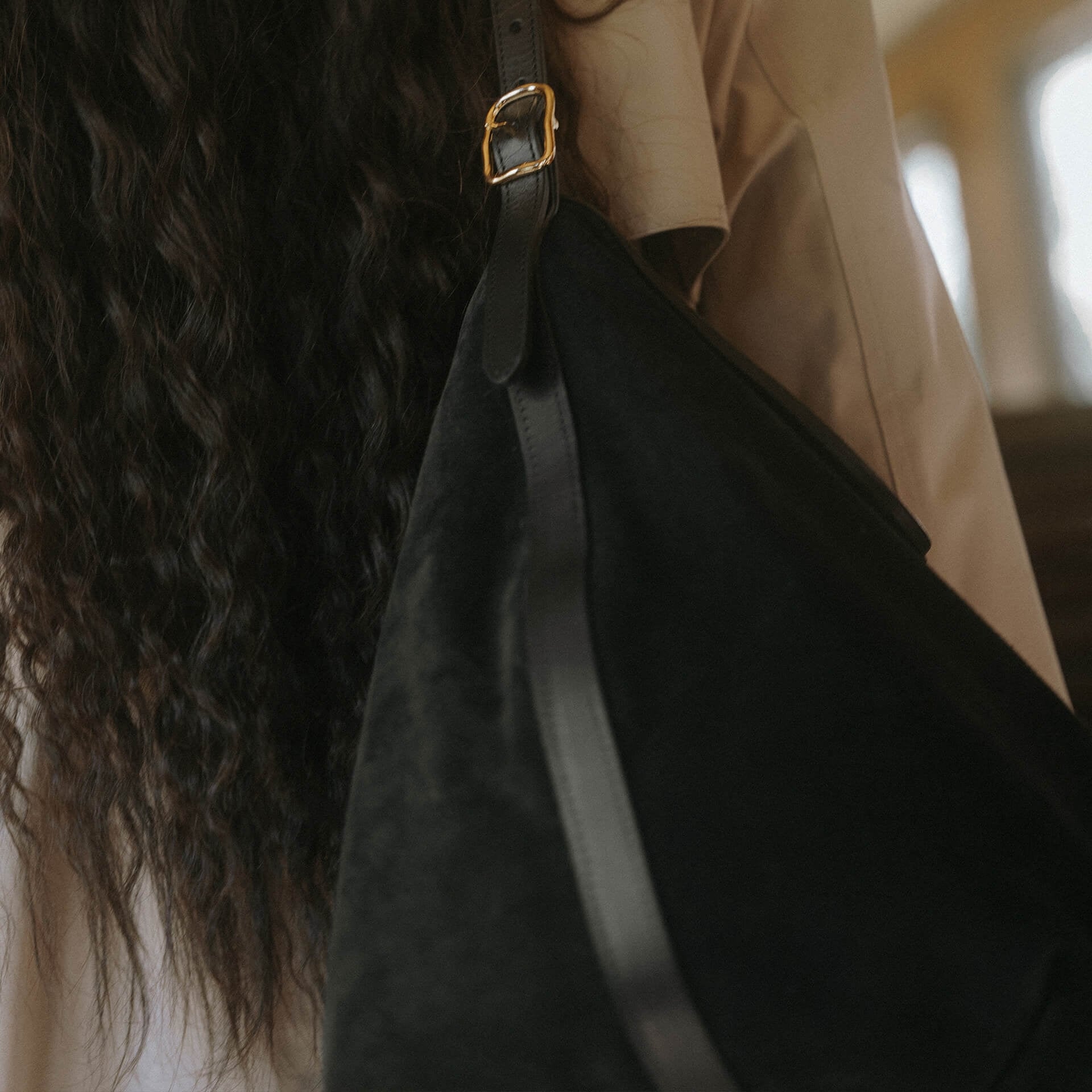 Bolso tipo cubo Sofia - Negro ante (imagen n.º 9)