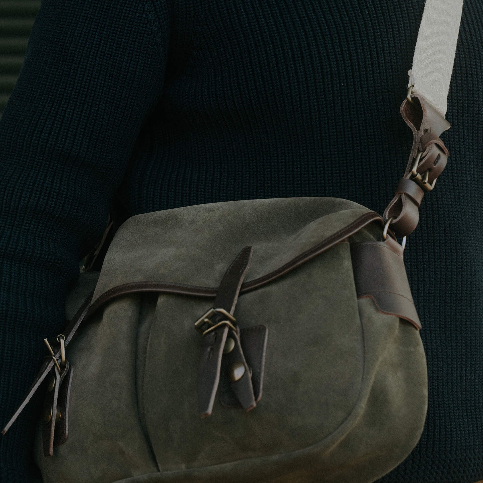 Musette du Pêcheur S / Cuir Velours - Musk (image n°7)