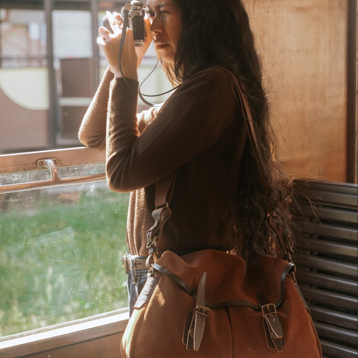 Musette M Fisherman's bag / Suede - Fawn Brown (image n°10)