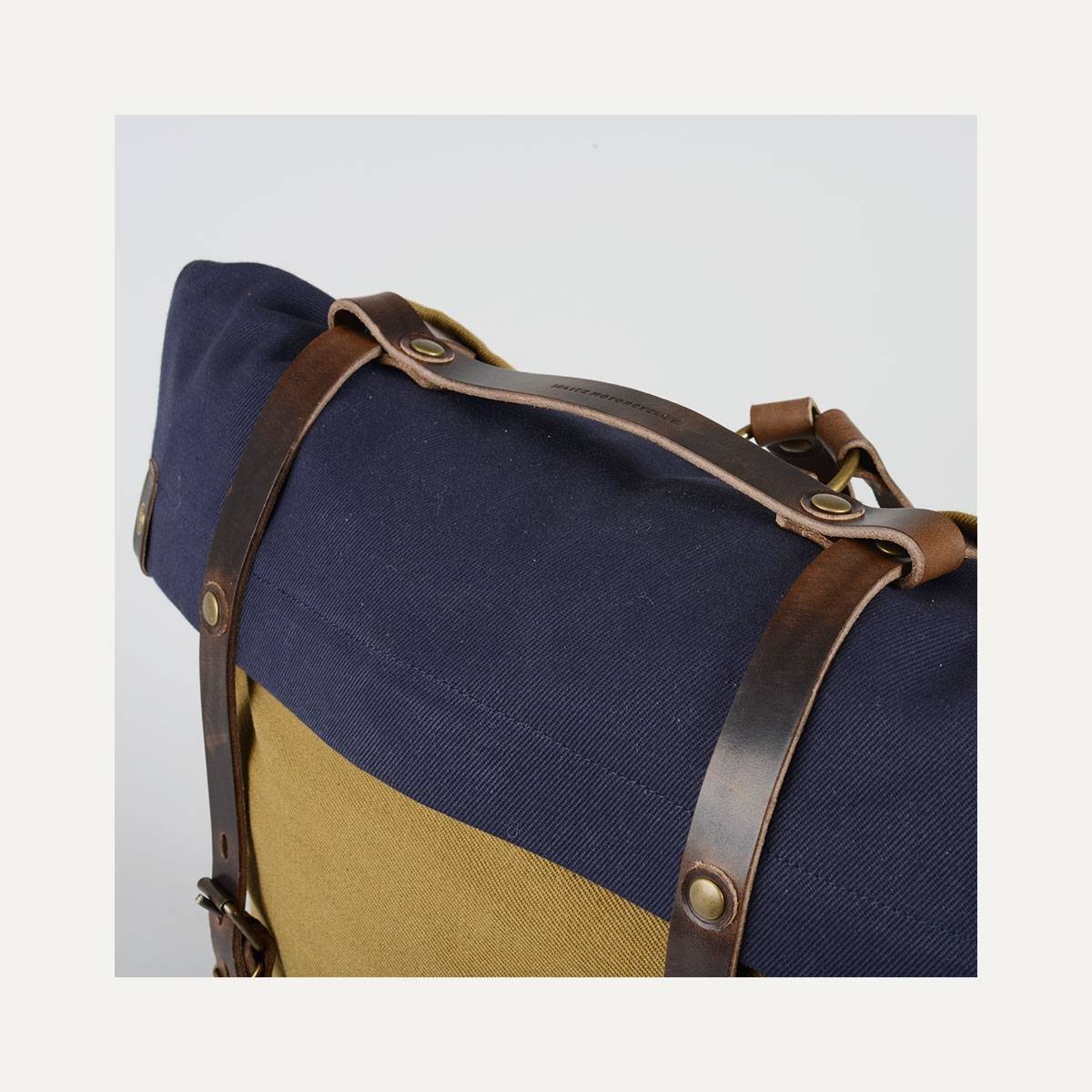 Blitz Motorcycles Scout Backpack - Navy/Camel (image n°9)