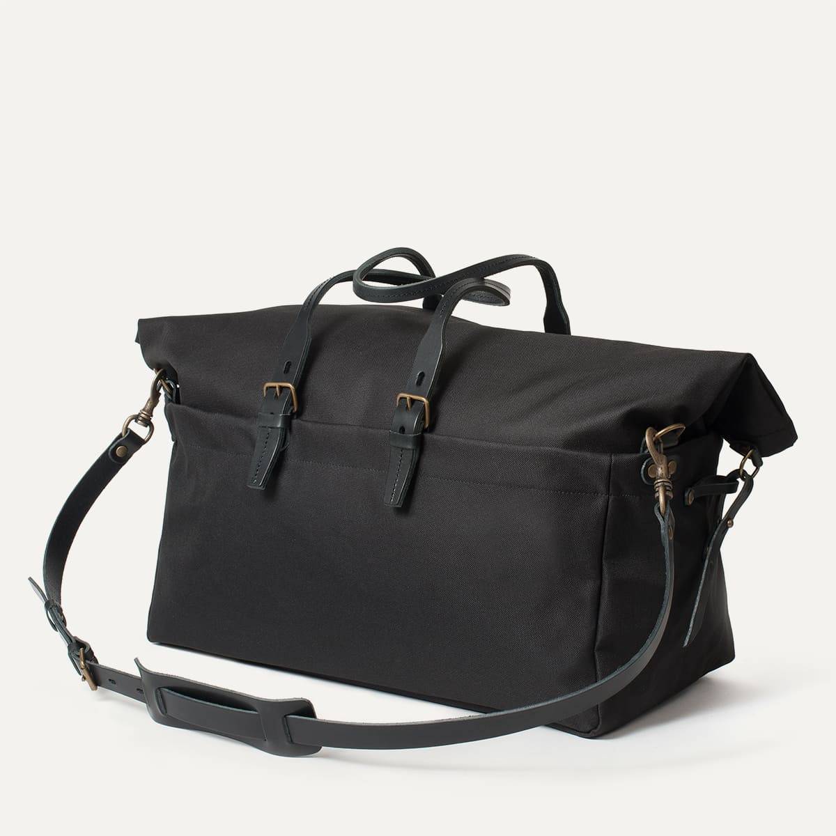 black travel bag