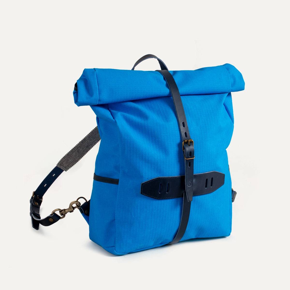 bleu hiking rucksack backpack