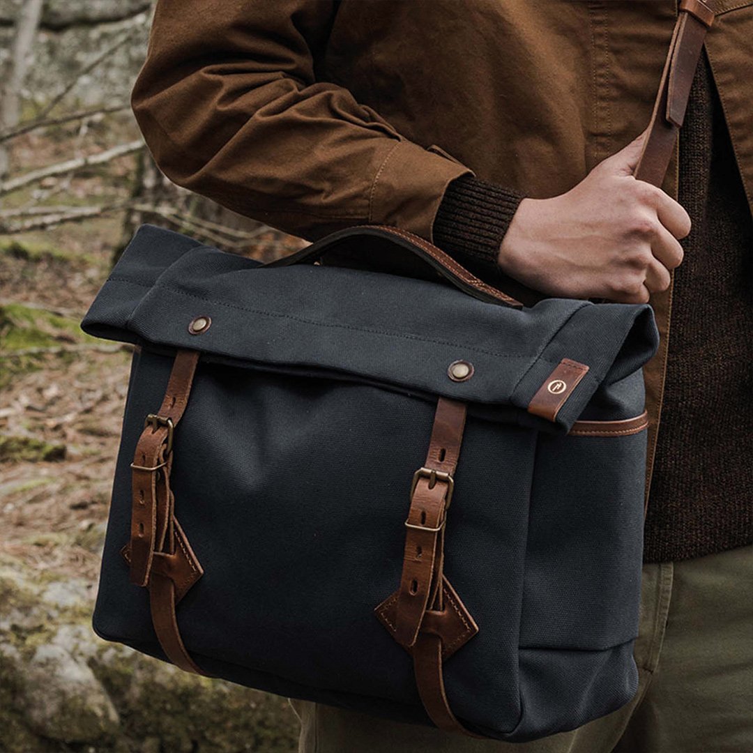 the Gaston musette in Navy Blue worn