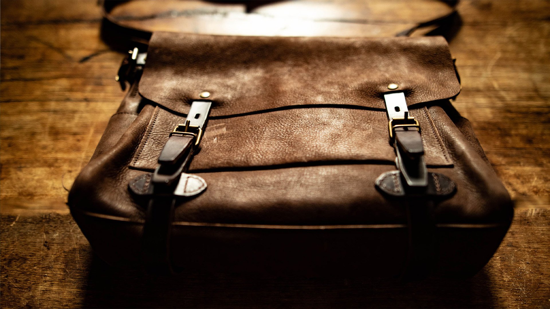 Découvrez comment entretenir des sacs en cuir végétal