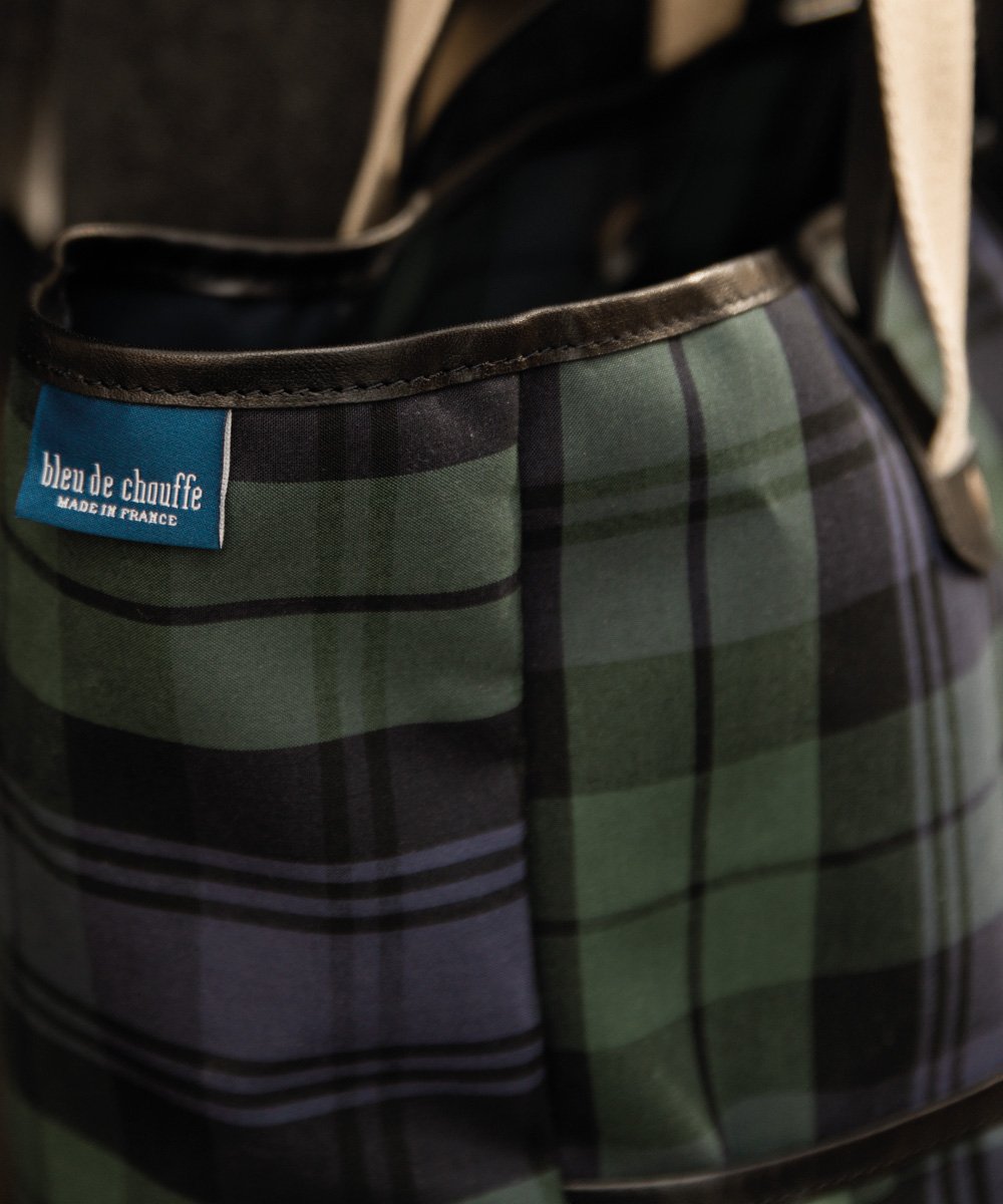 Close-up on Tartan cotton canvas