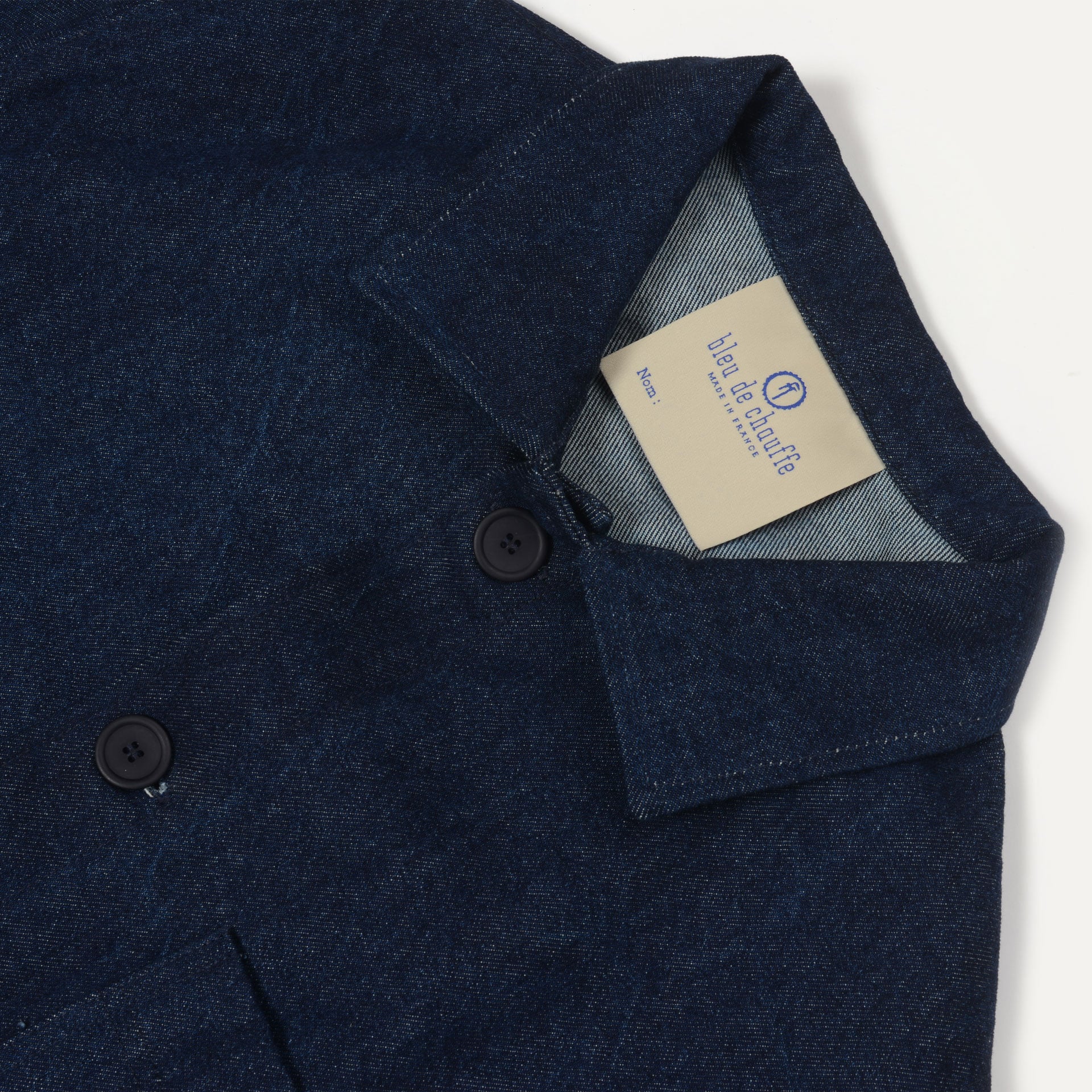 Close-up of the 100% japanese denim on the Germinal jacket