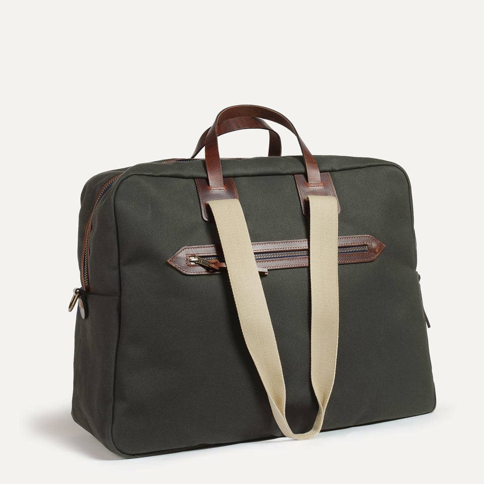 Hobo travel bag in soft camel