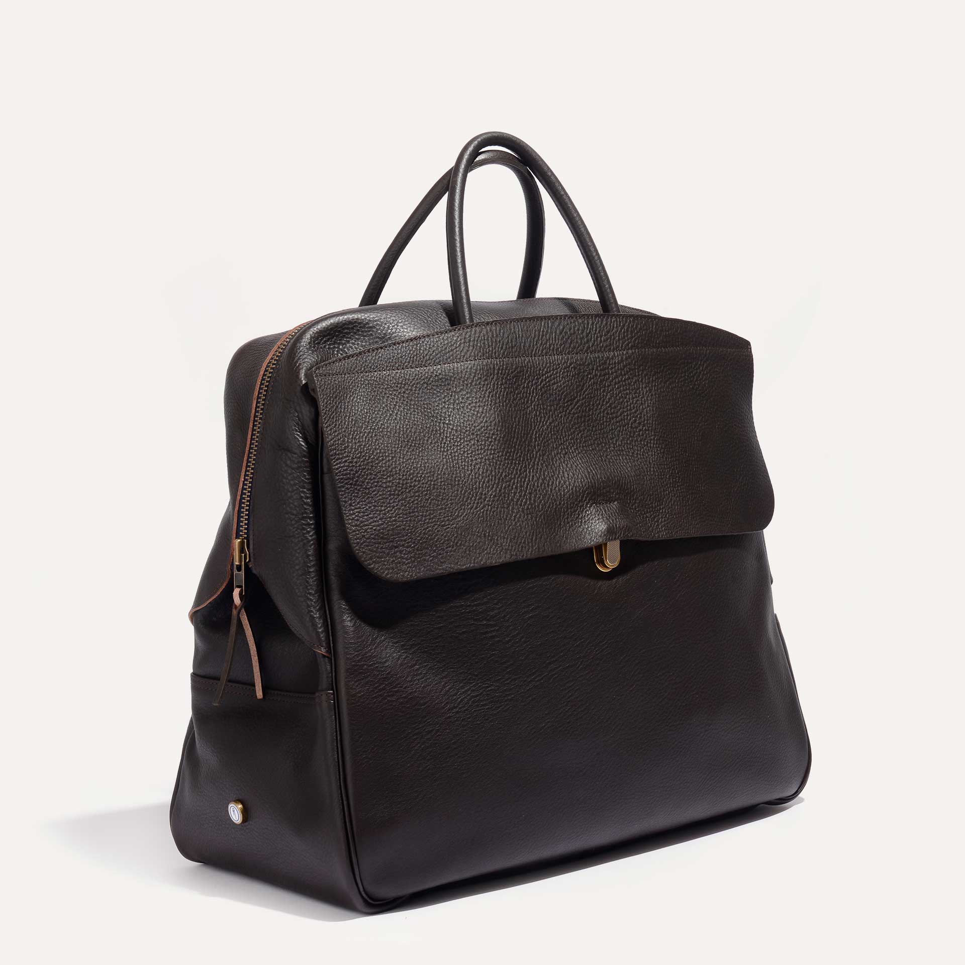 Stylish leather travel bag