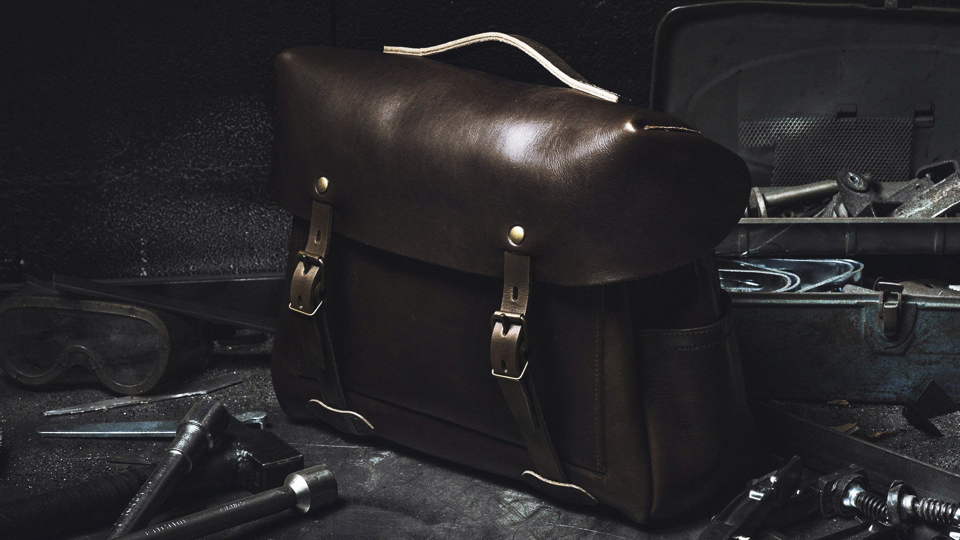 Leather bike bag at the garage tool center