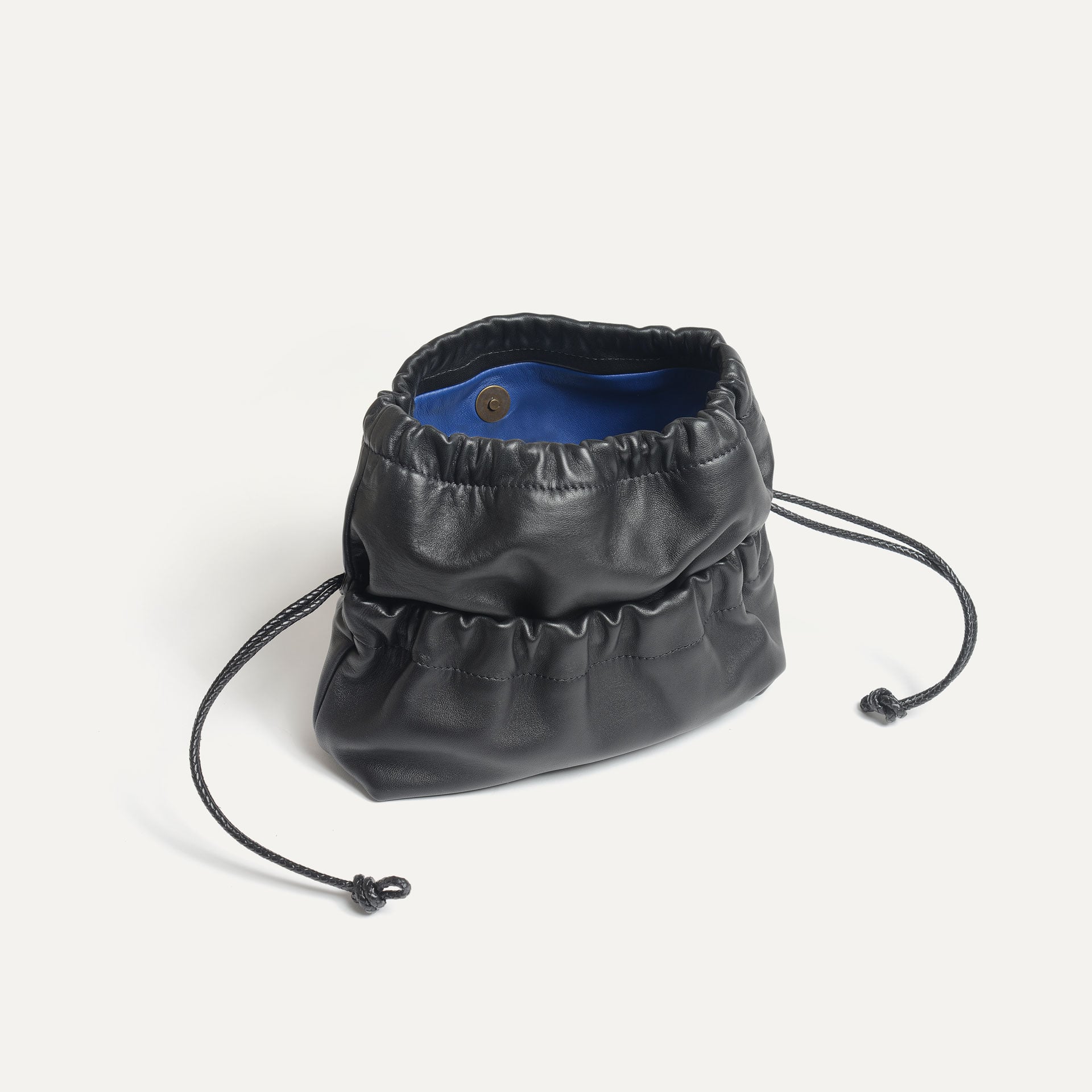 sac bourse "menuet" en cuir noir