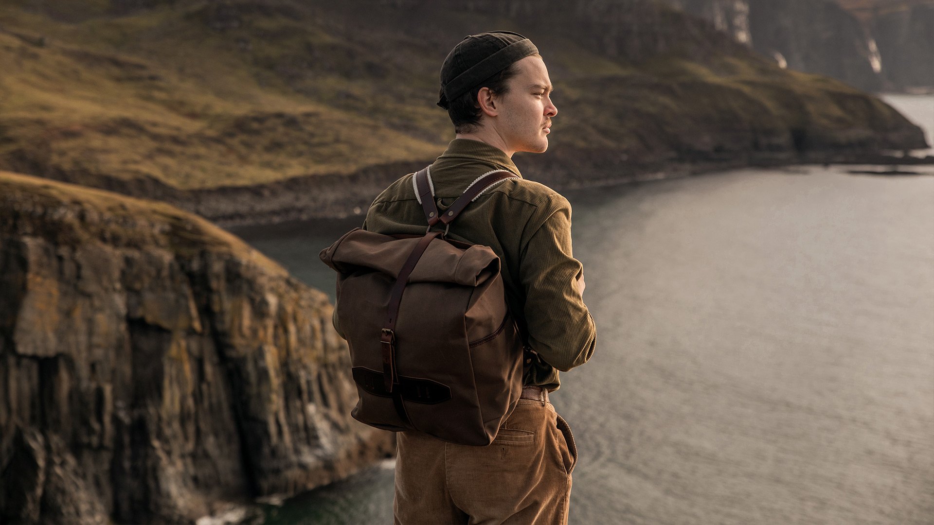 Men's brown canvas backpack